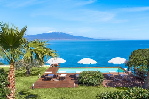 Villa Augusta - sea front villa with swimming pool Villas in Italy