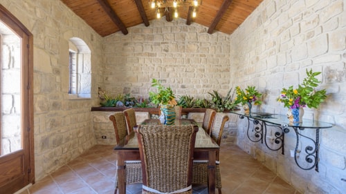 Villa Vista Serena, Traditional Estate in Rural Modica 14 Villas in Italy