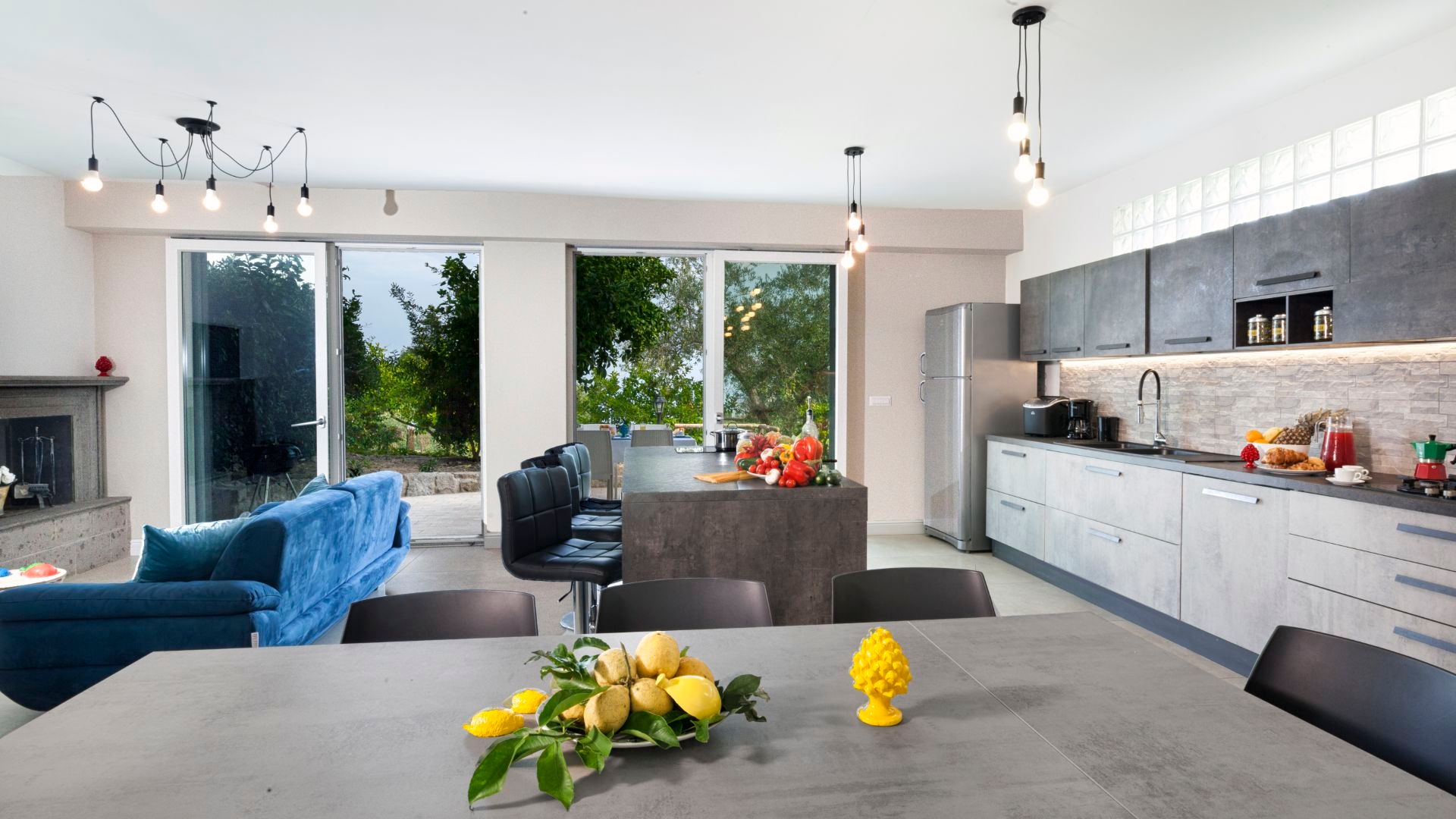 Villa Priora with shared pool 7 Villas in Italy