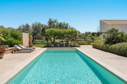 Villa Giordana with private swimming pool, Sicily 66 Villas in Italy