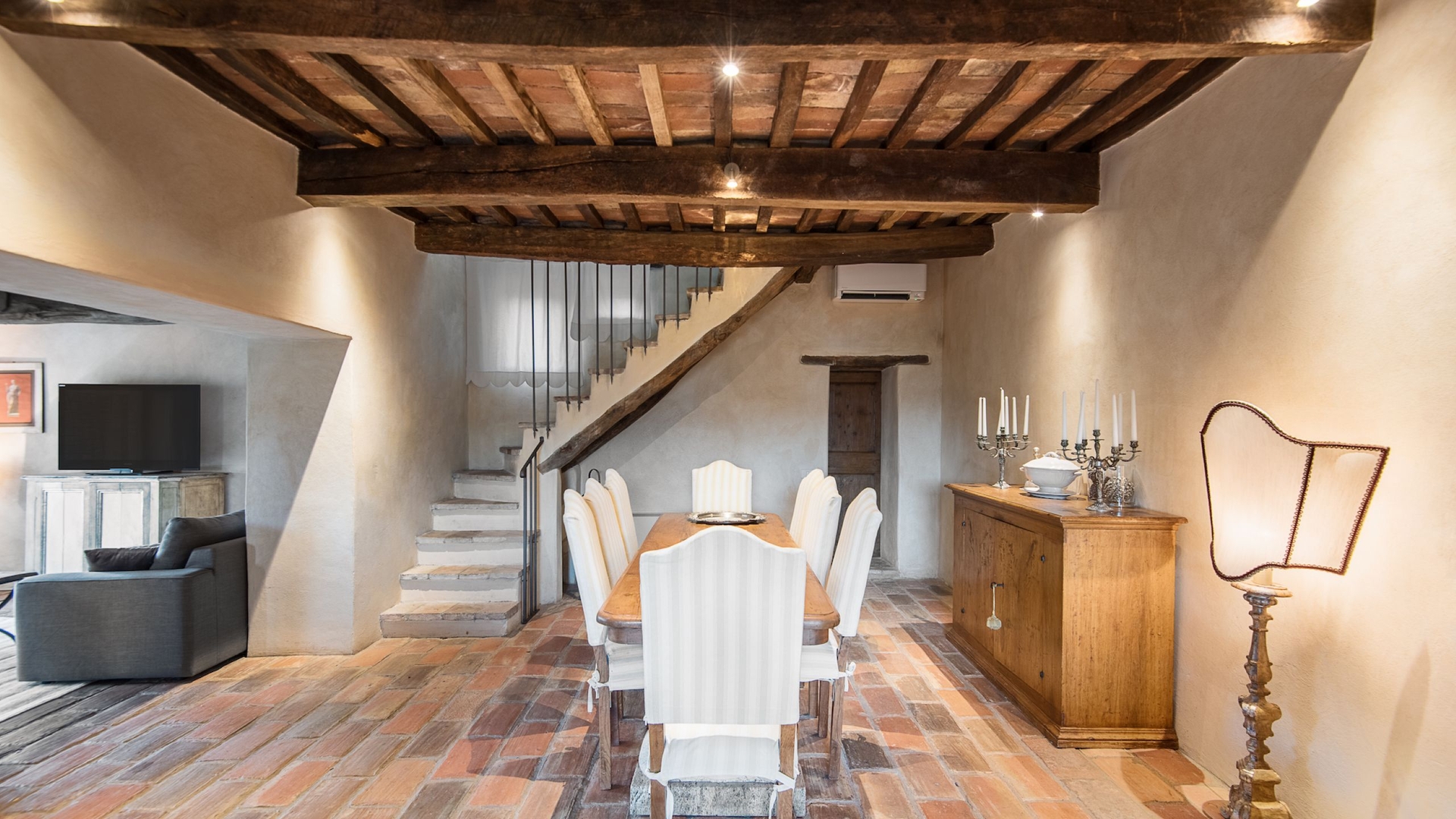 Villa Luminosa, Authentic Umbrian Charm 11 Villas in Italy