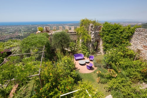 Villa Camaiore - Luxury restored castle with private pool 35 Villas in Italy