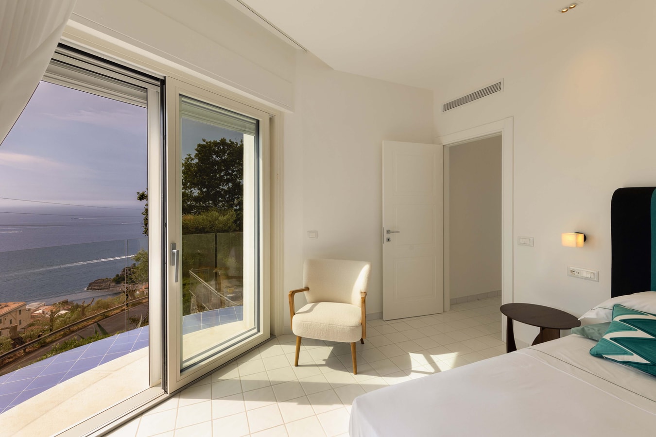 Villa Baia Serena, Panorama with Private Pool 25 Villas in Italy