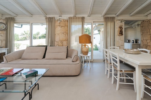 Villa Catrice - Seafront villa with private pool 11 Villas in Italy