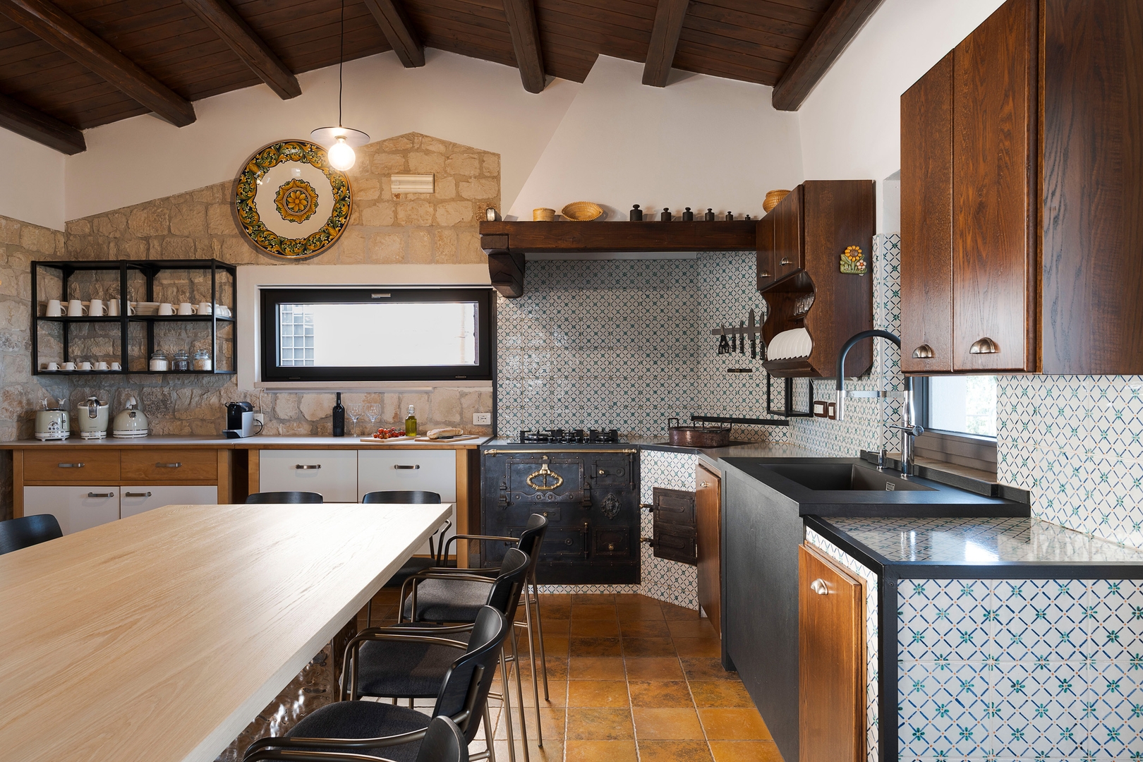 Tenuta Del Sole, elegant Sicilian estate 19 Villas in Italy