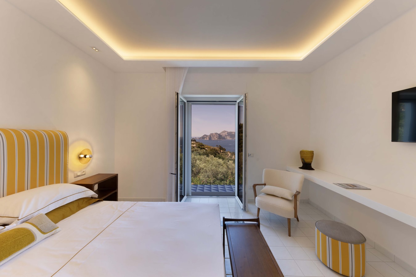 Villa Baia Serena, Panorama with Private Pool 26 Villas in Italy