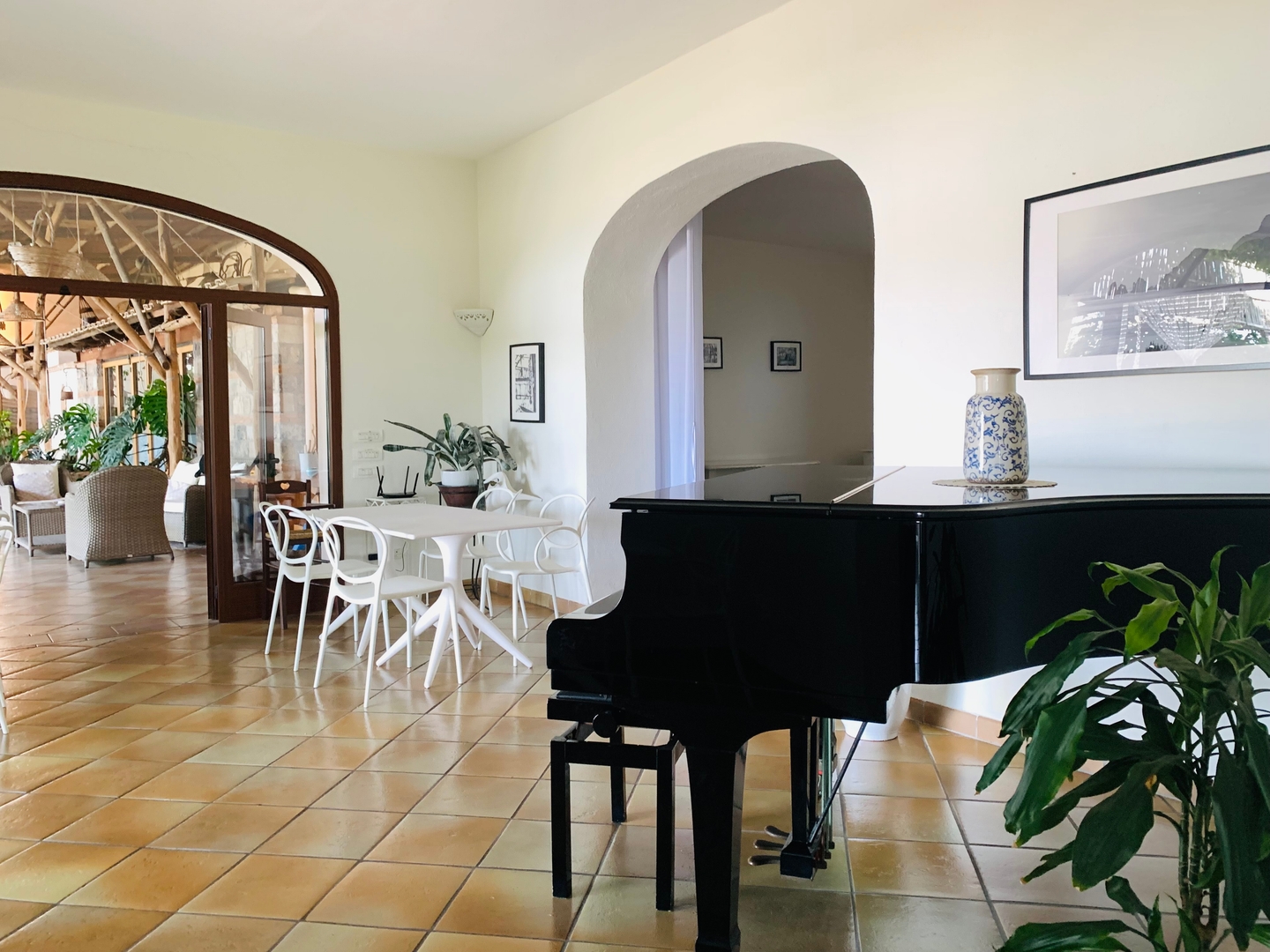 Large private villa with pool and sea views 9 Villas in Italy