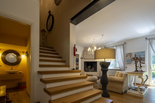 Villa Olivella, with Private Pool - 100m to Lake 15 Villas in Italy