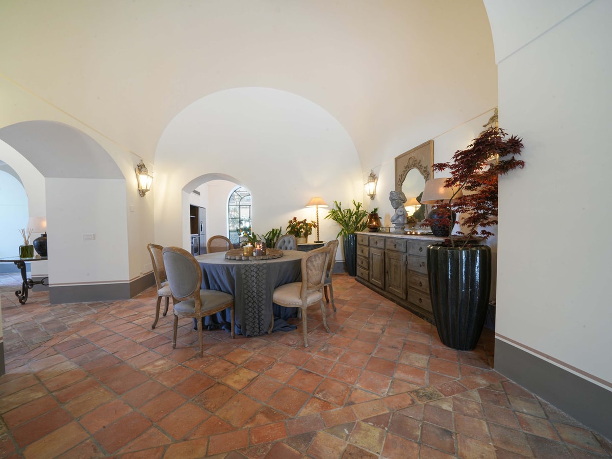 Villa Riggiola, Historic Villa with Sea Views 12 Villas in Italy