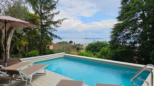 Villa Cadenza - Private villa with lake views 0 Italian Breaks