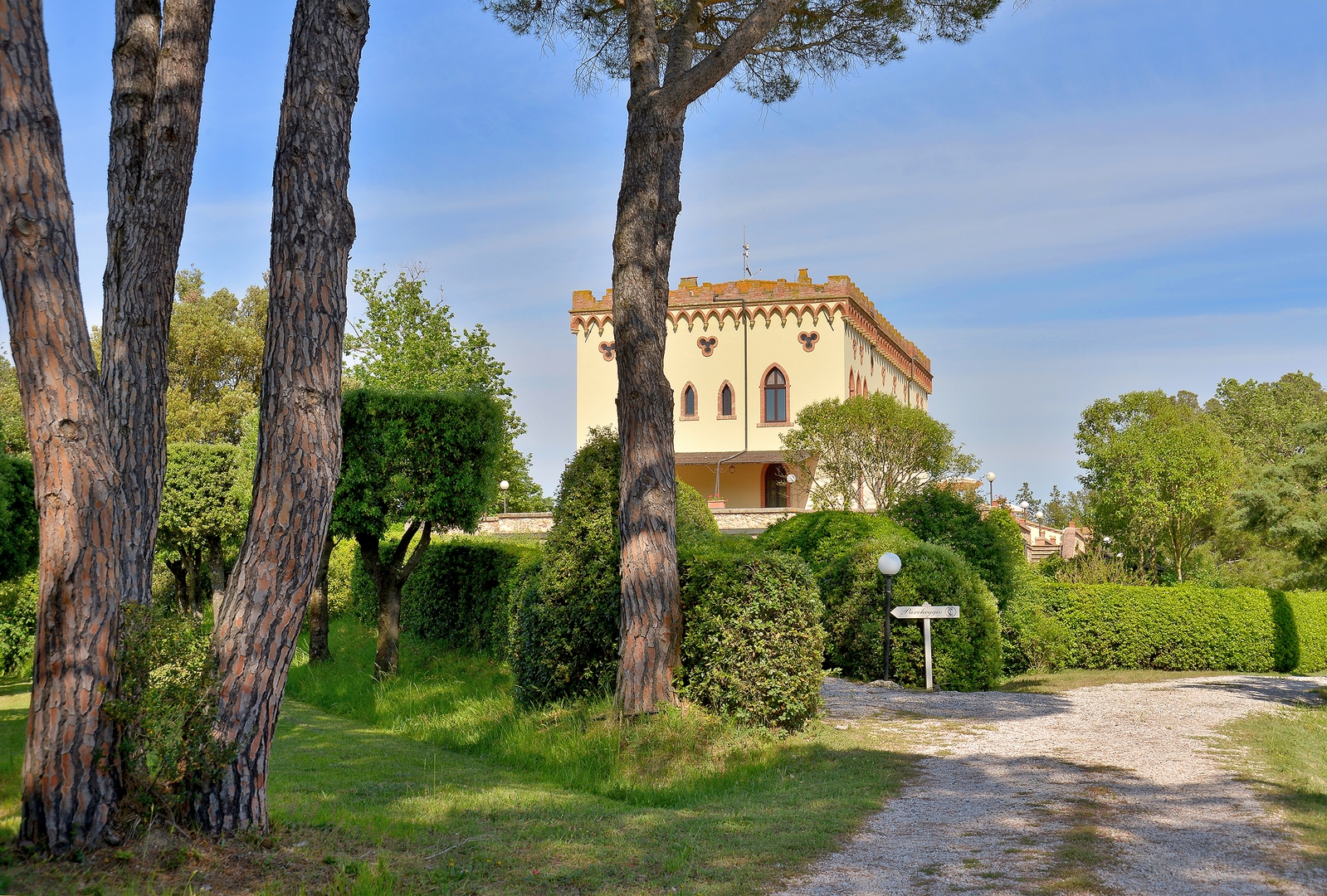 Castello Casalino – Guardistallo – Pisa area 35 Villas in Italy