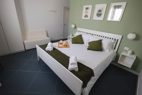 Villa Essenza, in the heart of Southeast Sicily 17 Villas in Italy