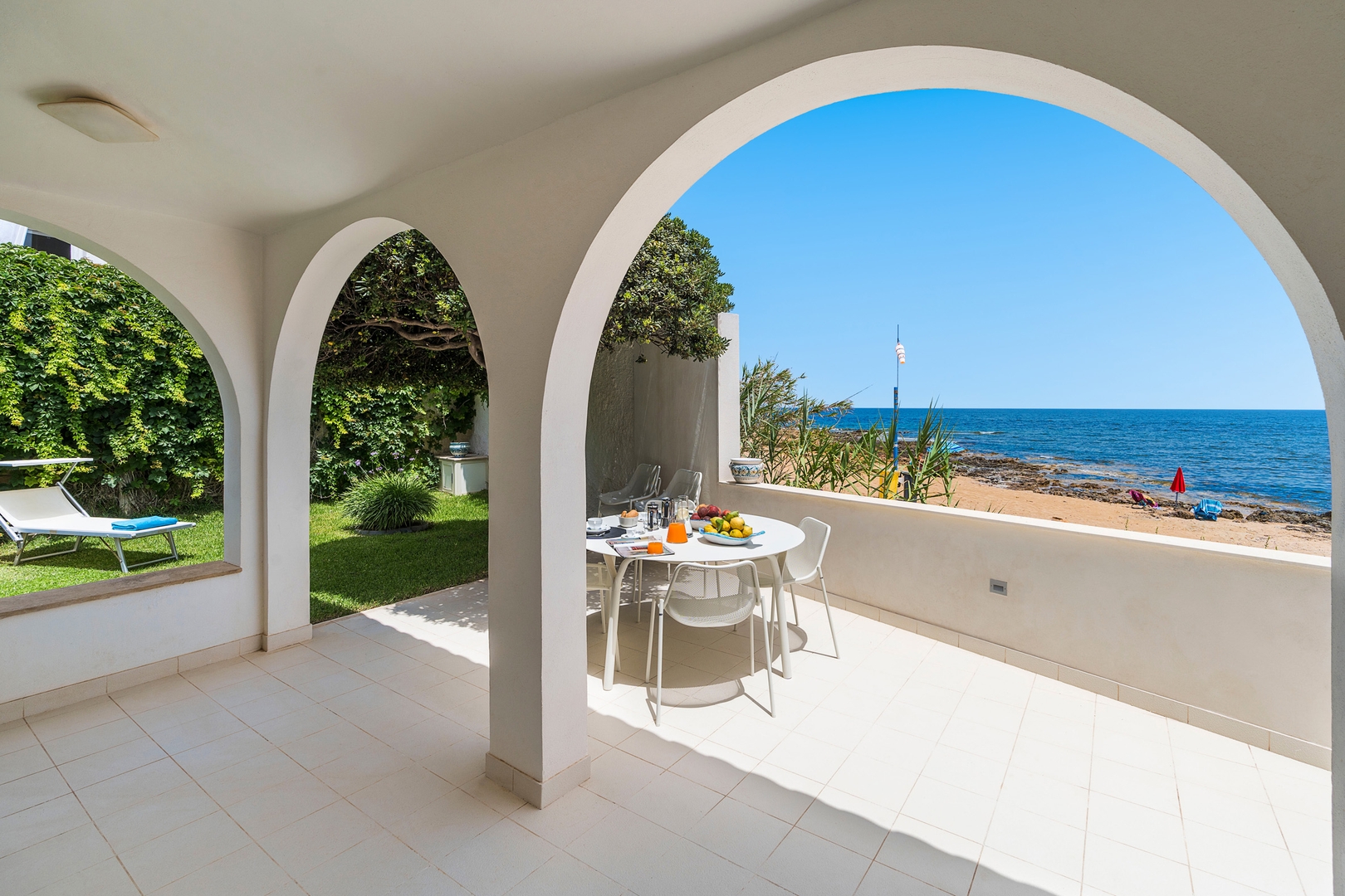 Villa Fresca - sea front villa 28 Villas in Italy