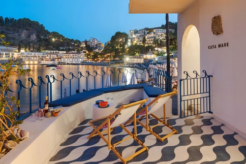Casa Mazzaro, Taormina apartment 20 metres from the beach 30 Villas in Italy