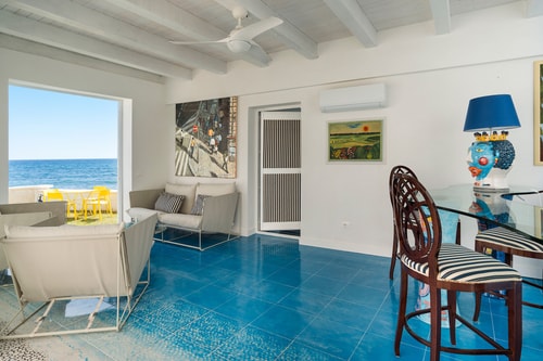 Piccio Suite - Seafront Apartment 3 Villas in Italy
