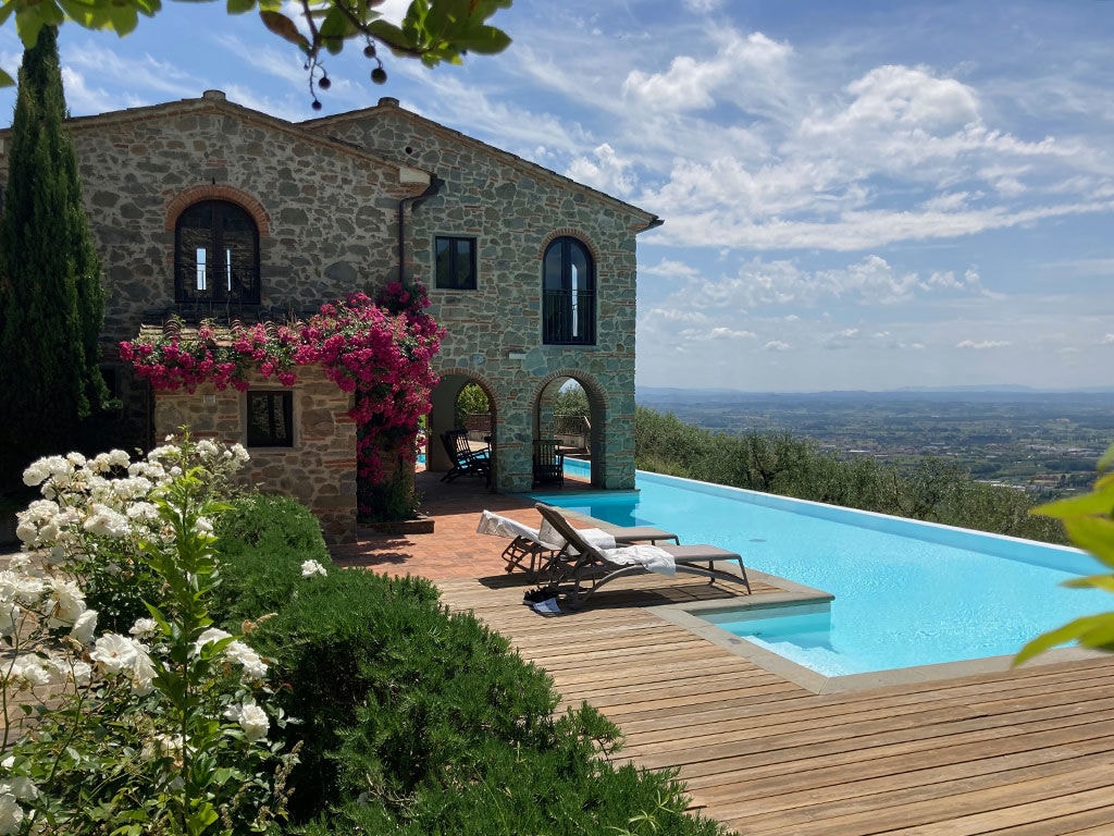 Villa Armonia, Tranquillity with Panoramic Views 1 Villas in Italy