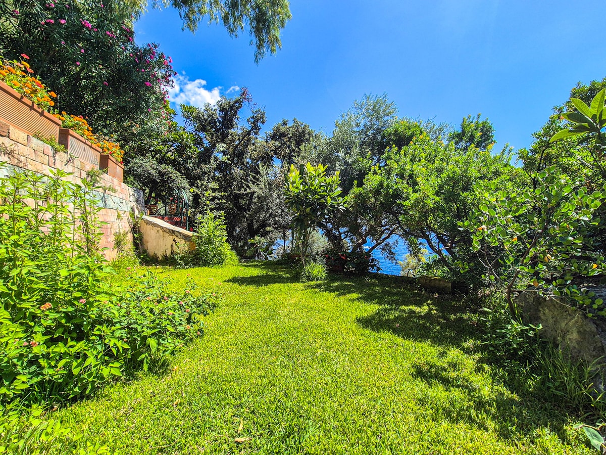 Villa Furore, with Pool and Direct Sea Access 42 Villas in Italy