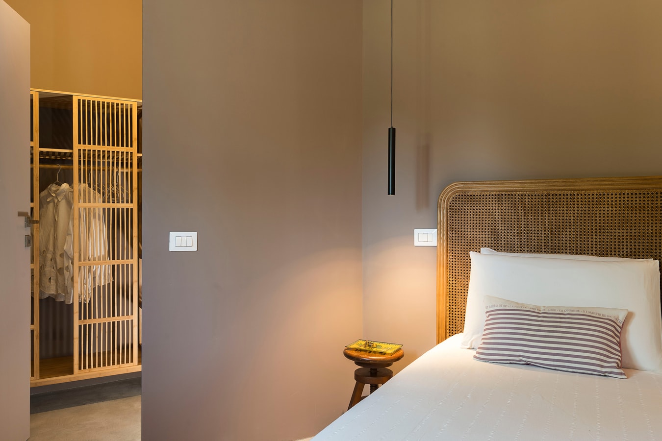 Villa Giordana with private swimming pool, Sicily 44 Villas in Italy