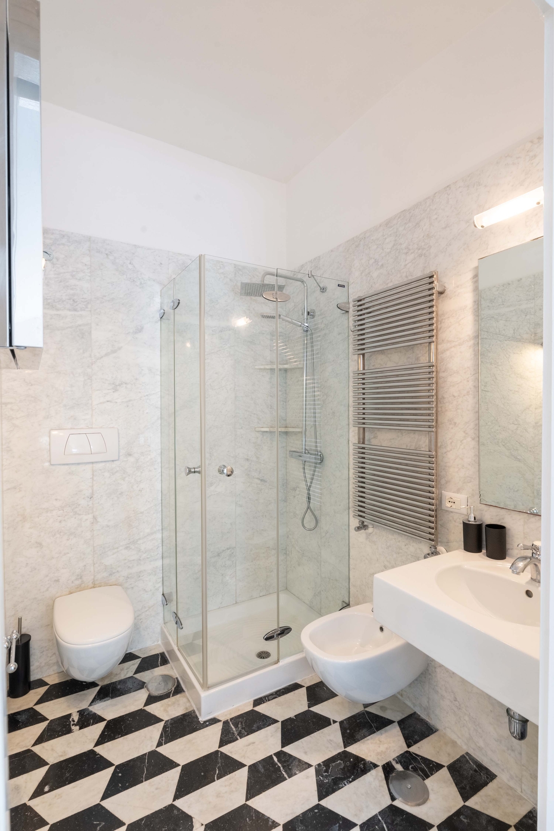 Casa Il Tetto - central apartment 18 Villas in Italy