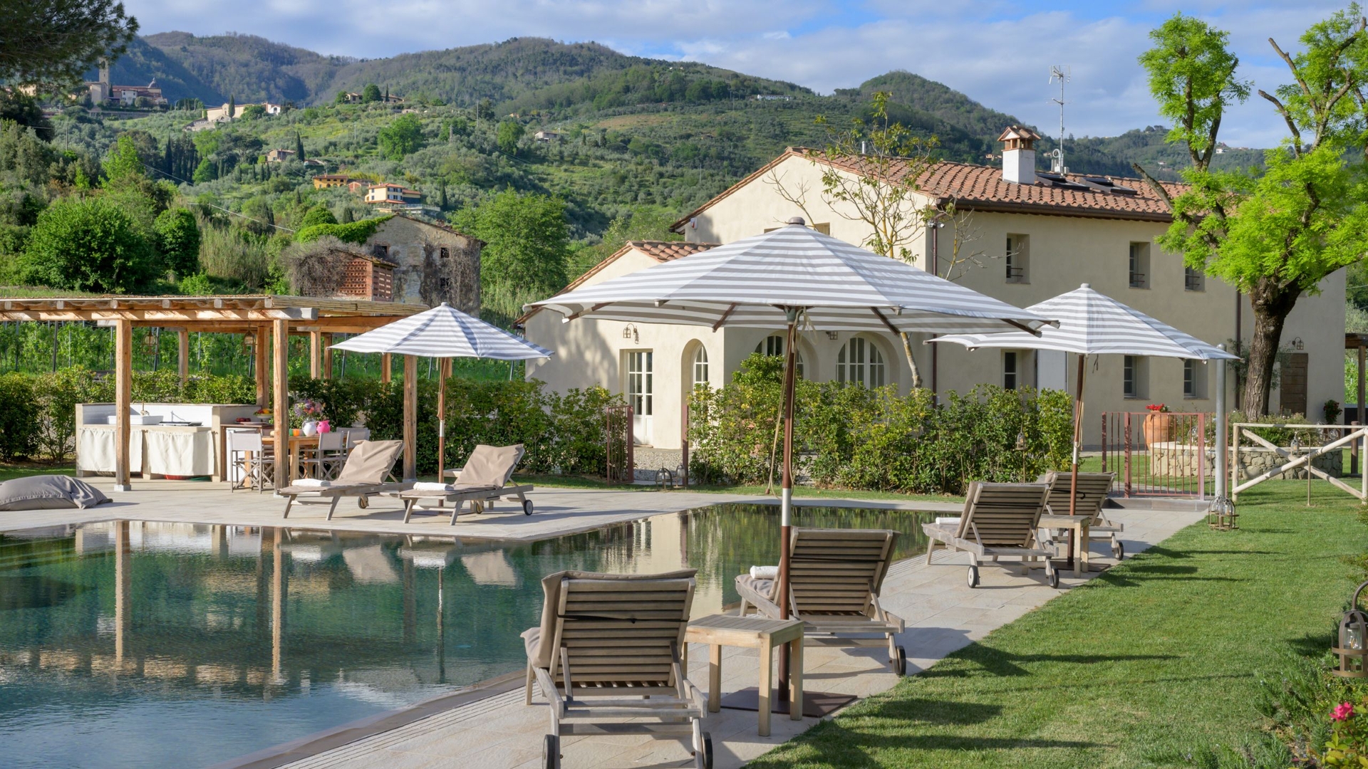 Villa La Pace near Lucca 0 Villas in Italy