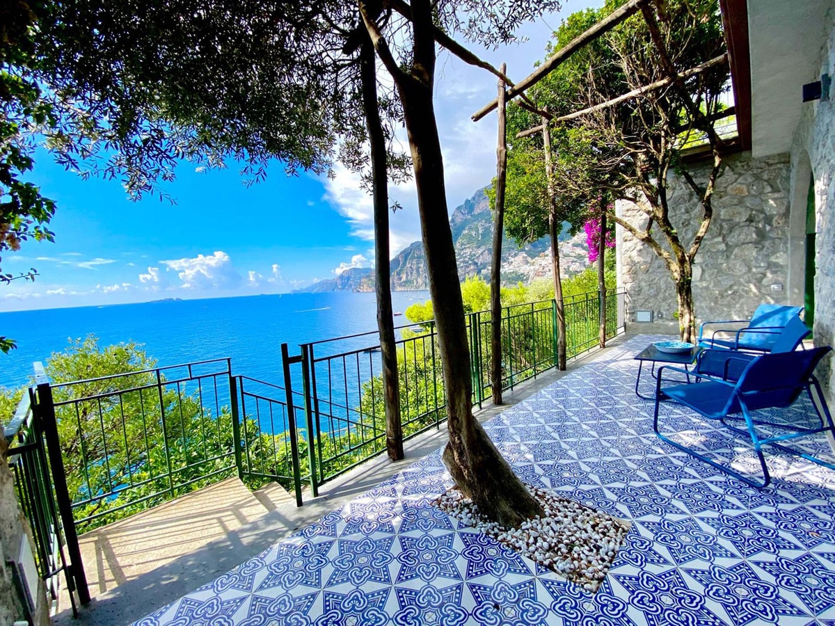 Villa Affascinante - Villa with direct sea access 54 Villas in Italy