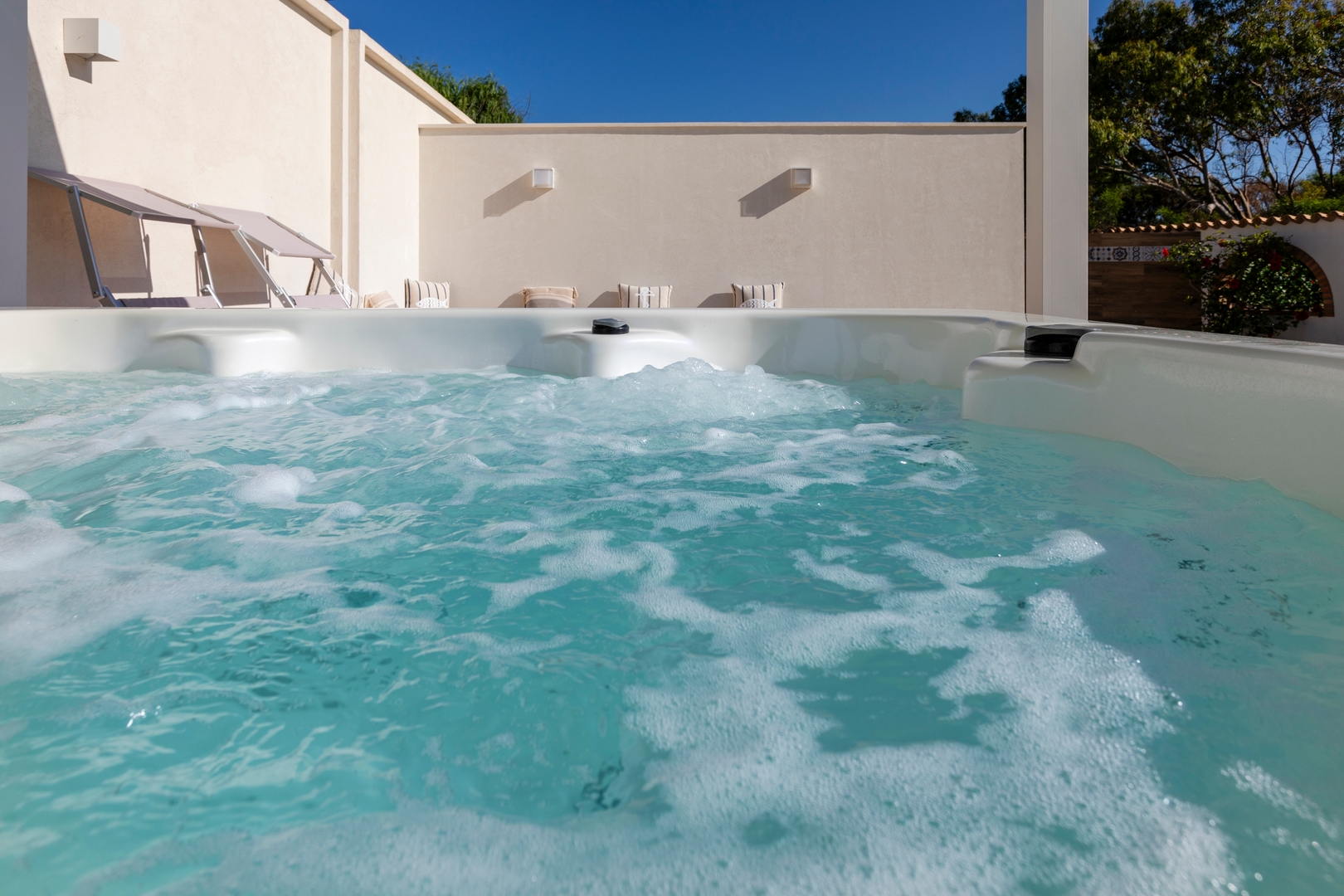 Private beachfront villa in Sicily 23 Villas in Italy