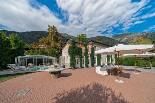 Villa Dia, Lakeside Luxury Retreat 60 Villas in Italy