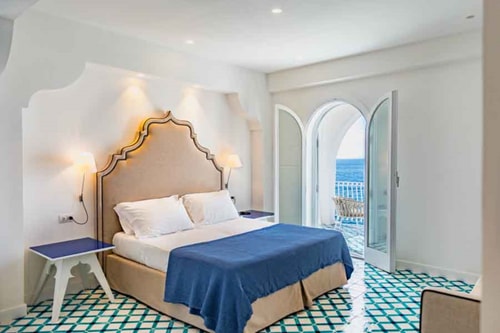 Villa Luce Di Mare, endless sea views 15 Villas in Italy
