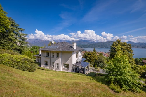 Villa Alvino, large family villa by the lake 58 The Prestige Villa Collection