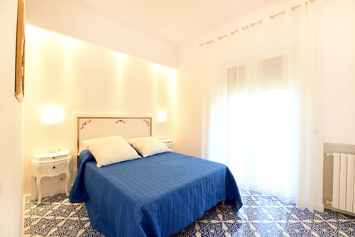 Casa Nizza, Apartment in Town Centre 6 Villas in Italy