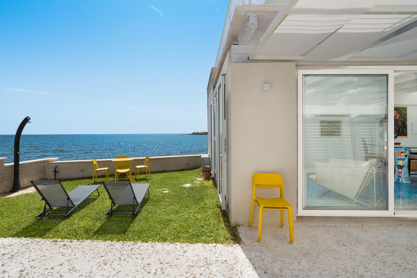 Piccio Suite - Seafront Apartment 25 Villas in Italy