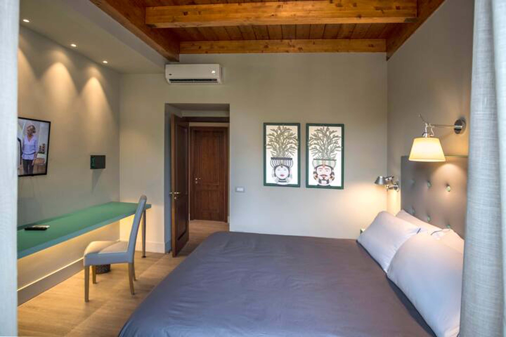 Casa Selva, apartment with terrace in Sorrento 15 Villas in Italy