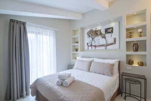 Alonza Estate - Large Countryside Estate 40 Villas in Italy