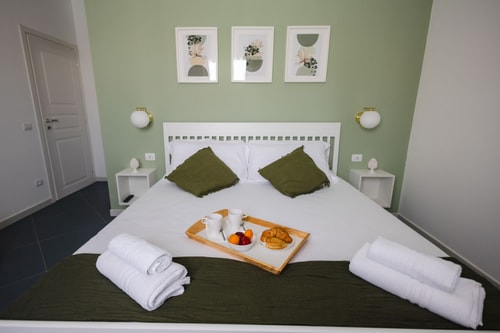 Villa Essenza, in the heart of Southeast Sicily 19 Villas in Italy