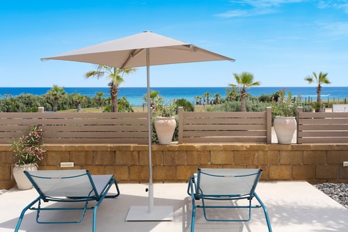 Le Case Blu, Two Neighbouring Homes Near the Sea 2 Villas in Italy