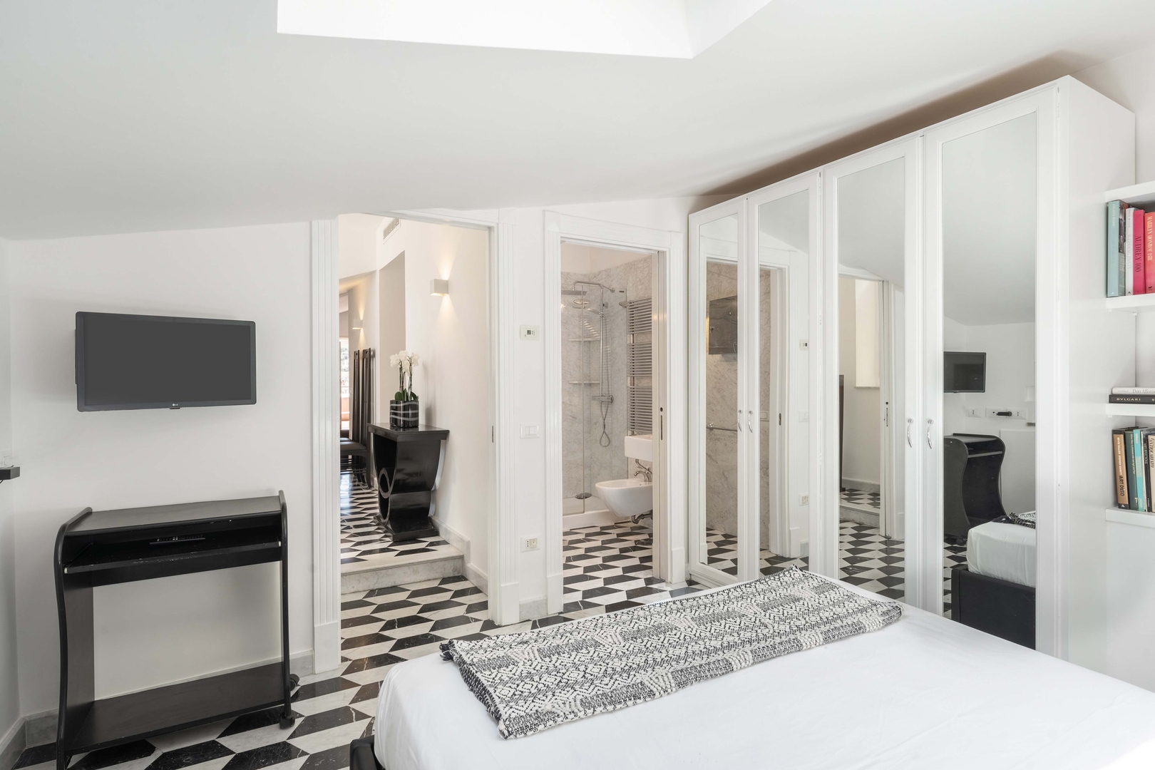 Casa Il Tetto - central apartment 14 Villas in Italy