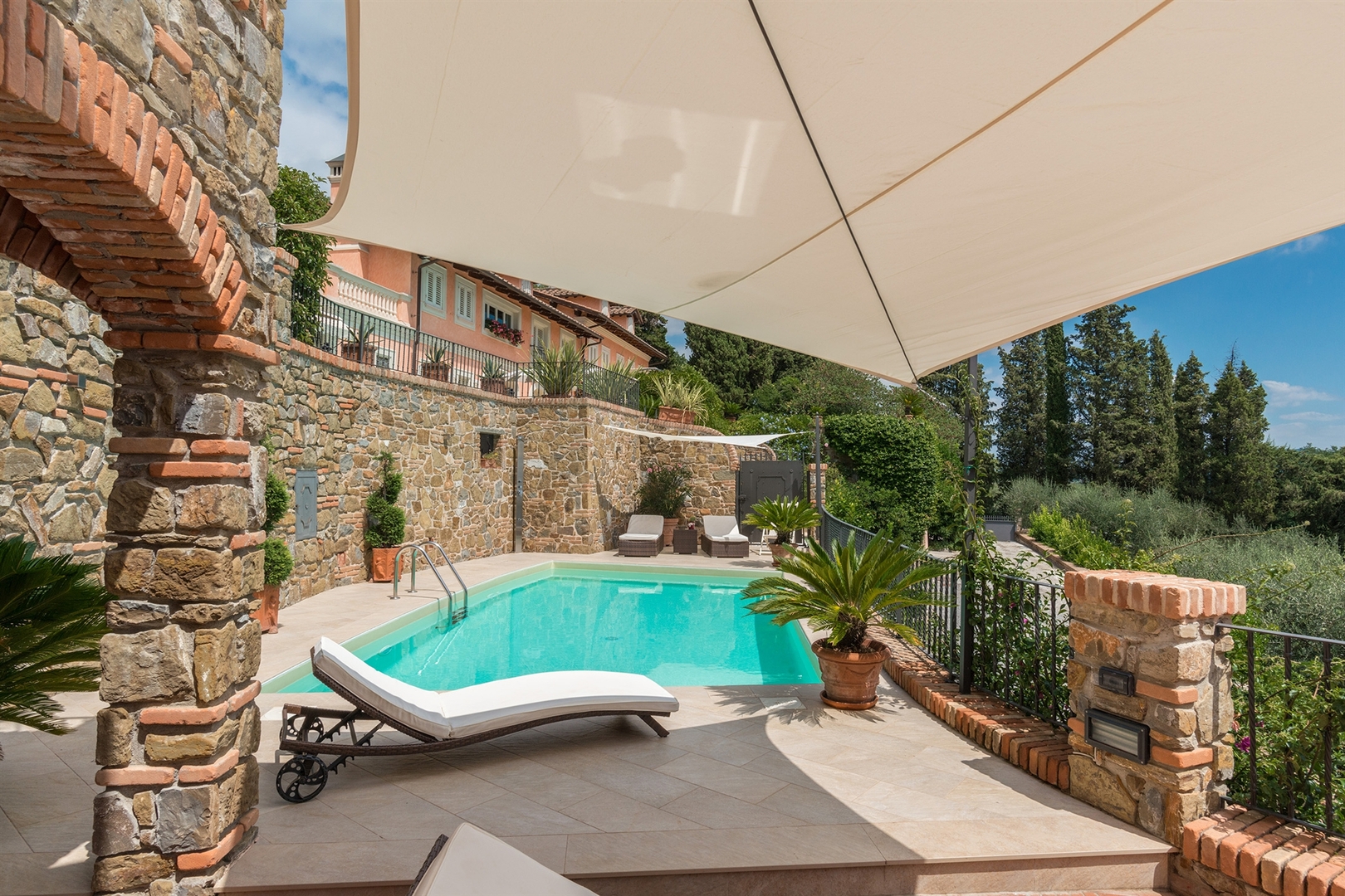 Villa Pampa Montecatini Teme 3 Villas in Italy