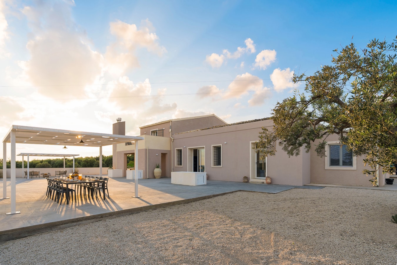 Tenuta Oliveto, Luxury Country Estate near Noto 3 Villas in Italy