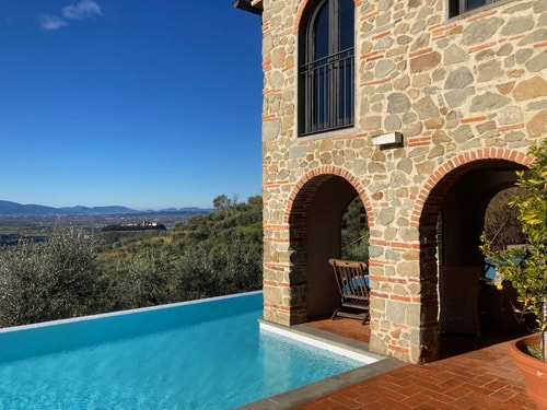 Villa Armonia, Tranquillity with Panoramic Views 24 Villas in Italy