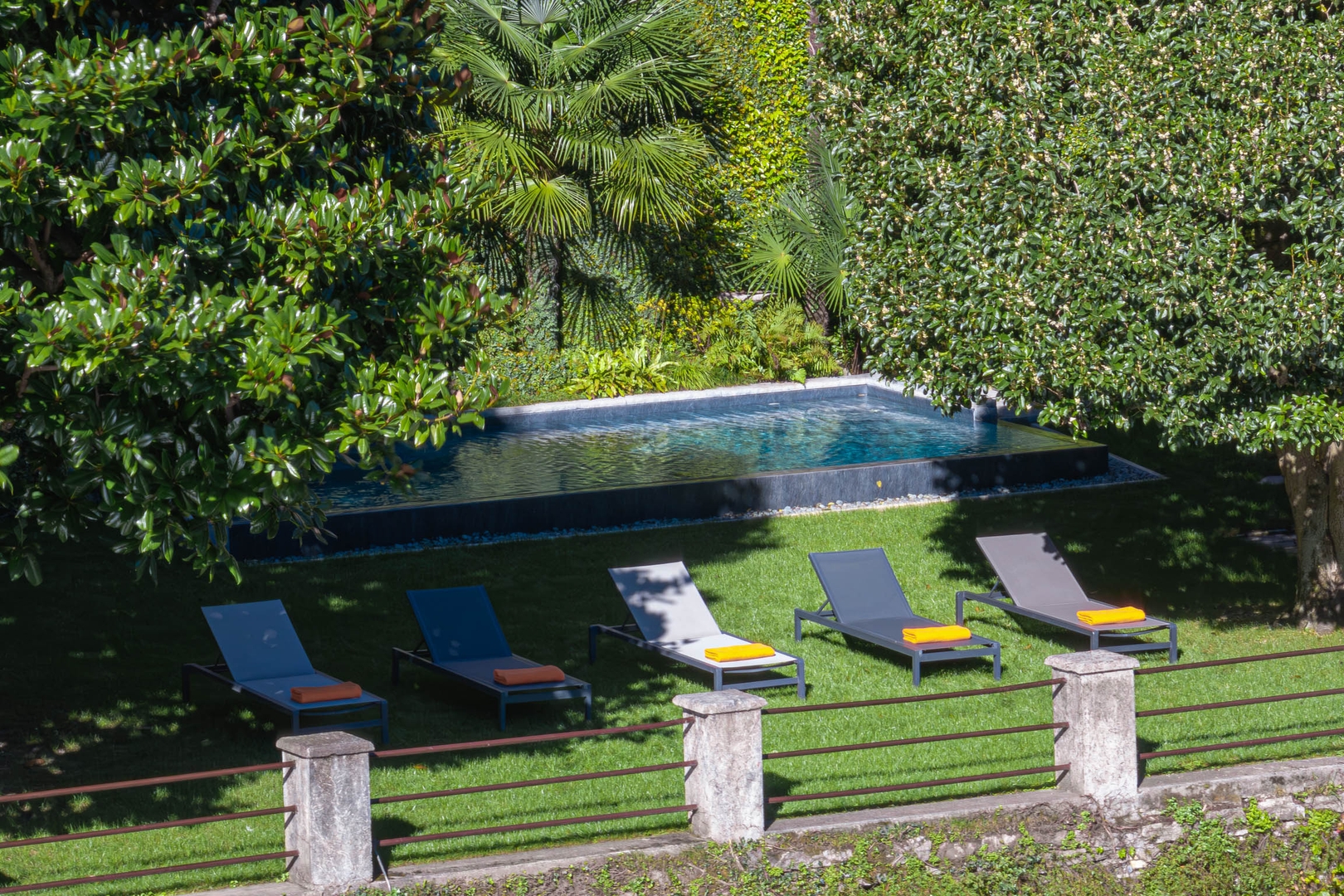 Villa Lauretta - Private lakeside villa with pool 2 Villas in Italy