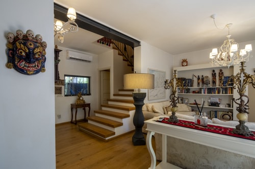 Villa Olivella, with Private Pool - 100m to Lake 14 Villas in Italy
