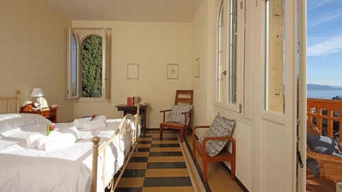 Villa Cadenza - Private villa with lake views 17 Villas in Italy