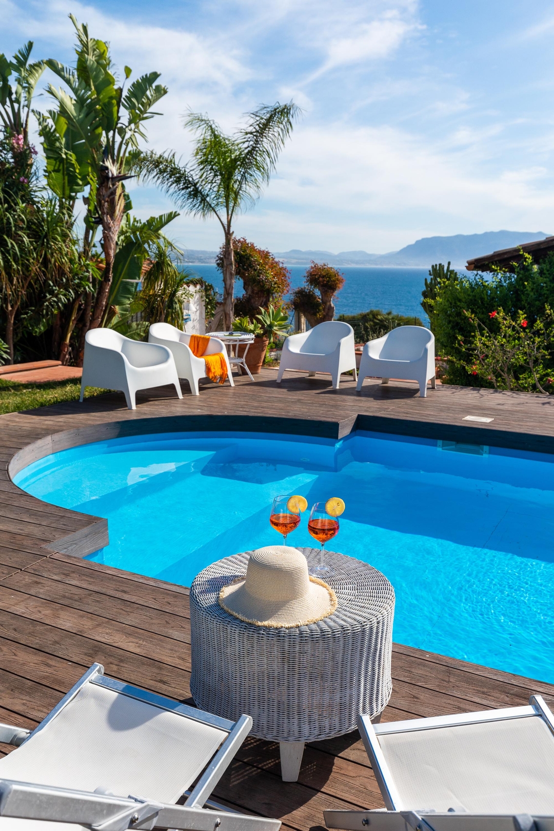 Villa Fior di Loto – Palermo Area 6 Villas in Italy