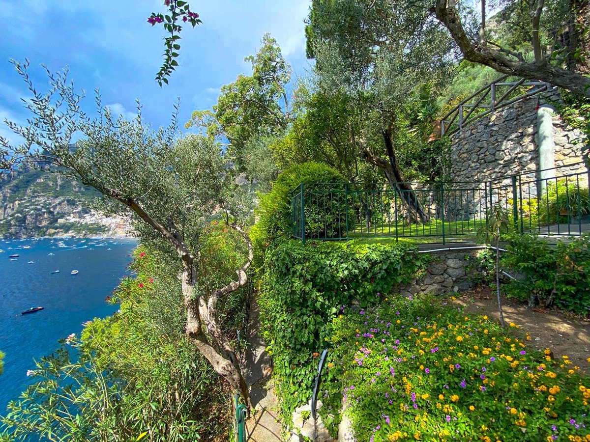 Villa Affascinante - Villa with direct sea access 65 Villas in Italy