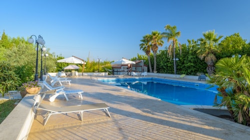 Villa Vista Serena, Traditional Estate in Rural Modica 37 Villas in Italy