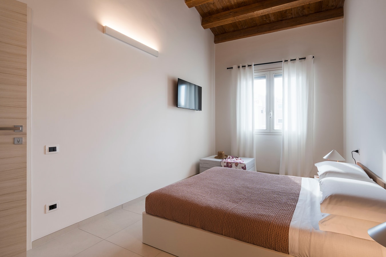 Tenuta Oliveto, Luxury Country Estate near Noto 55 Villas in Italy