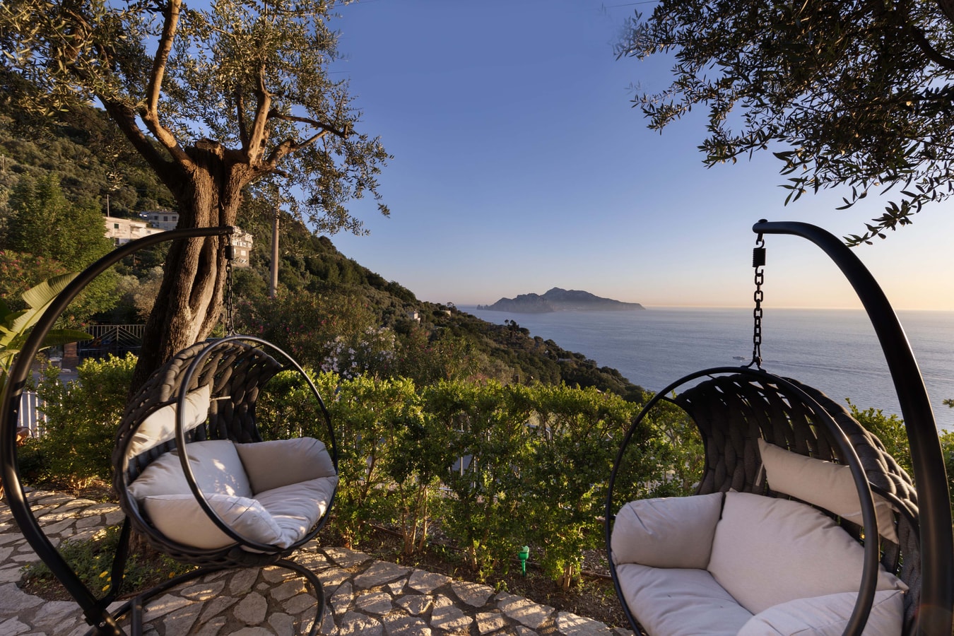 Villa Baia Serena, Panorama with Private Pool 39 Villas in Italy