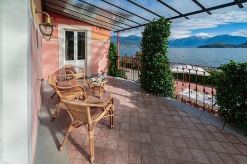 Villa Dia, Lakeside Luxury Retreat 64 Villas in Italy