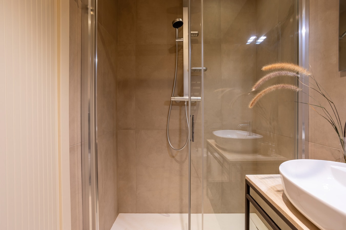 Villa Smeralda, Seafront Villa With Pool 19 Villas in Italy