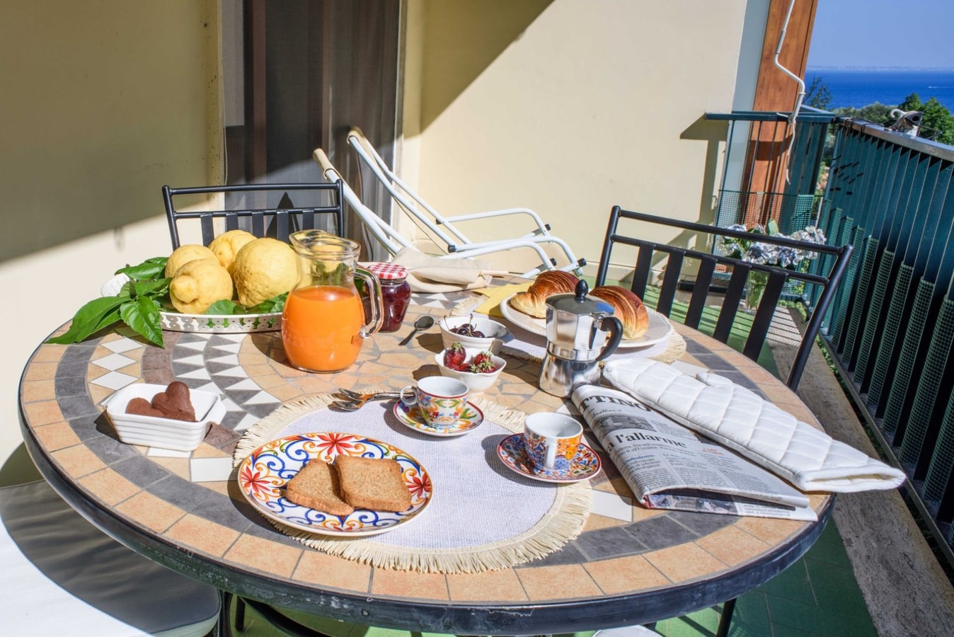 Casa Surriento, Family Apartment with Shared Pool 32 Villas in Italy